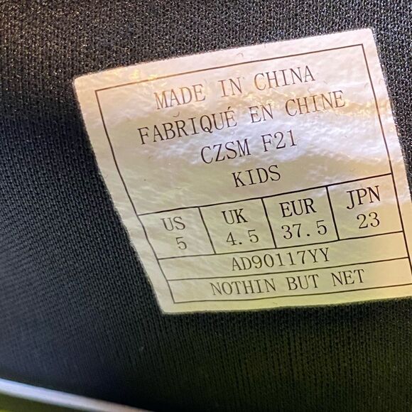 NWOB AND 1 - Youth Bright Yellow Adjustable Slip On Athletic Slides  - Size 5 - Picture 4 of 8